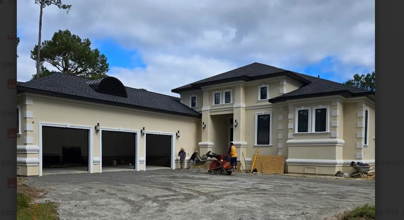 Projekt domu parterowego o pow. 66 m²: 4 Sypialnie, Gabinet, 4 Łazienki, Otwarta kuchnia, Garaż