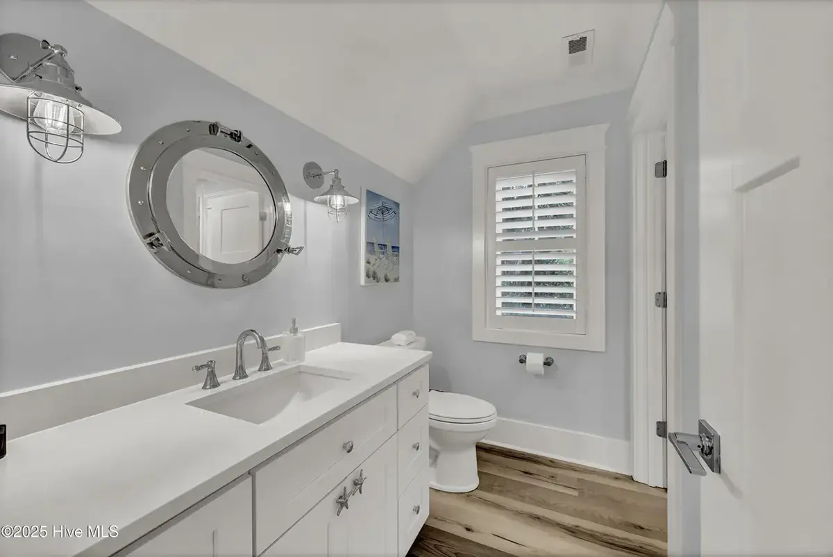 Projekt domu z poddaszem użytkowym o pow. 157 m²: 4 Sypialnie, 4 Łazienki, bez Garażu