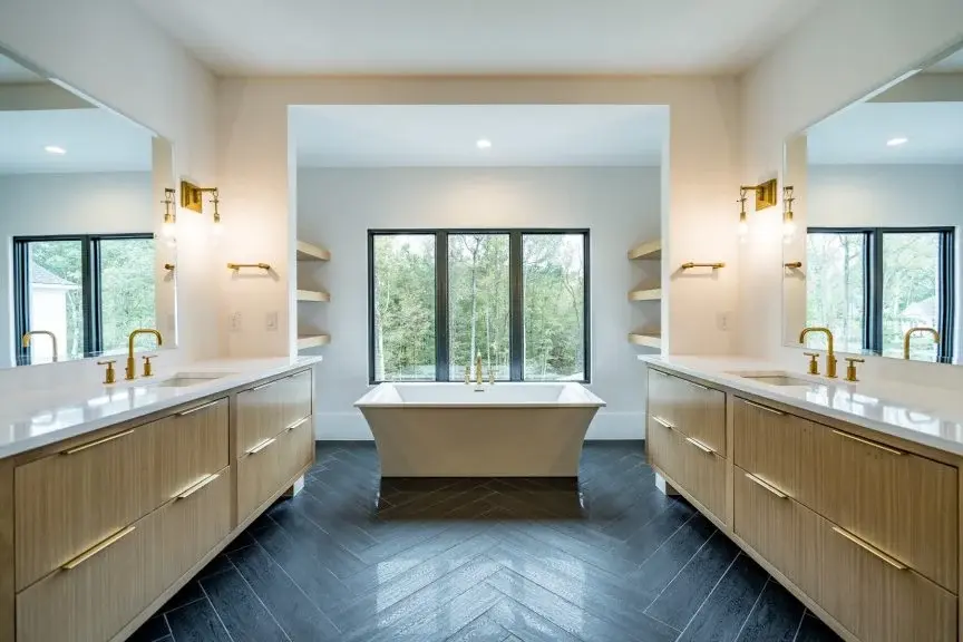 Wnętrza 5 – Projekt domu piętrowego + piwnicą o pow. 599 m²: 6 Sypialnie, Gabinet, 8 Łazienki, Otwarta kuchnia, Garaż — 36963R