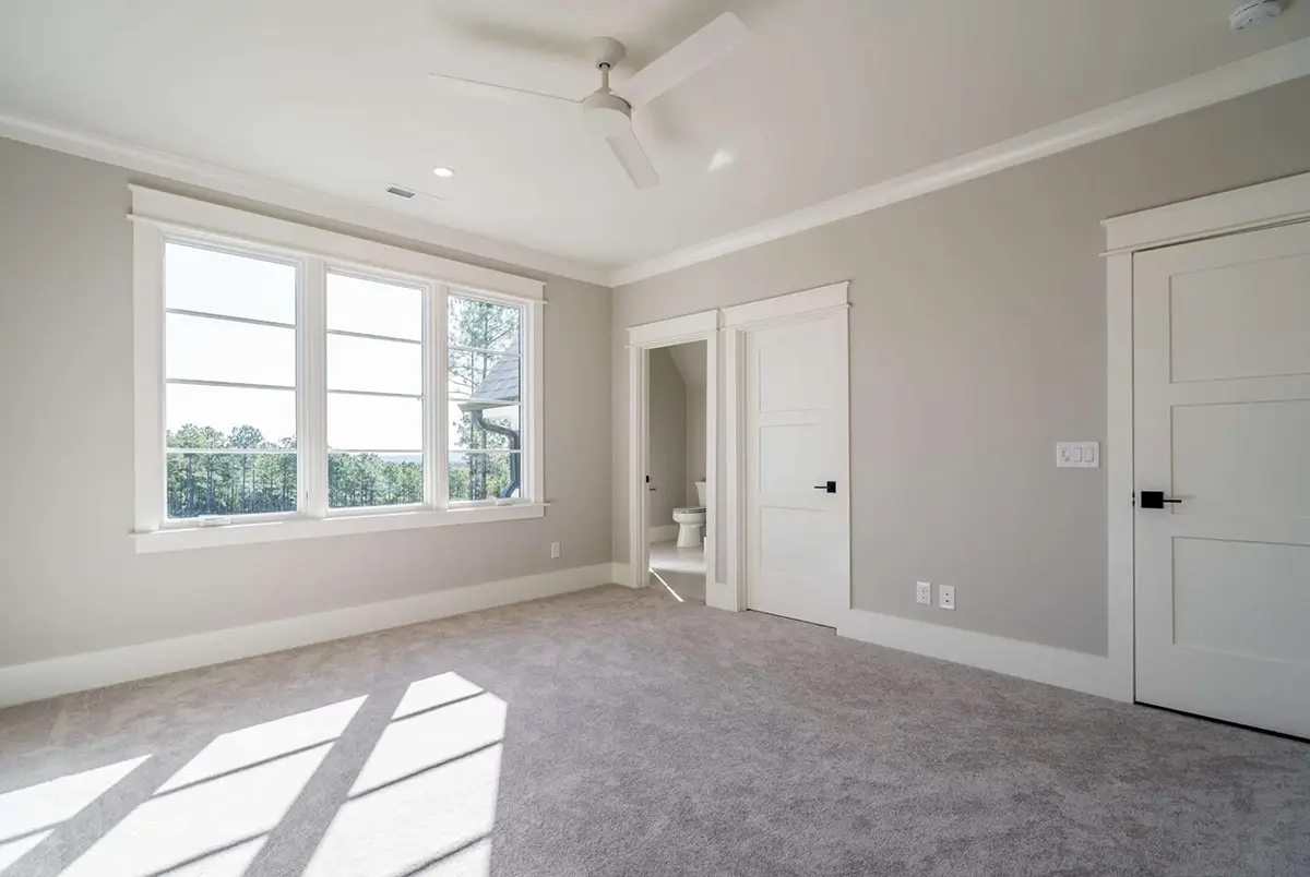 Wnętrza 20 – Projekt domu piętrowego o pow. 375 m²: 4 Sypialnie, Gabinet, 5 Łazienki, Otwarta kuchnia, Garaż — 32038R