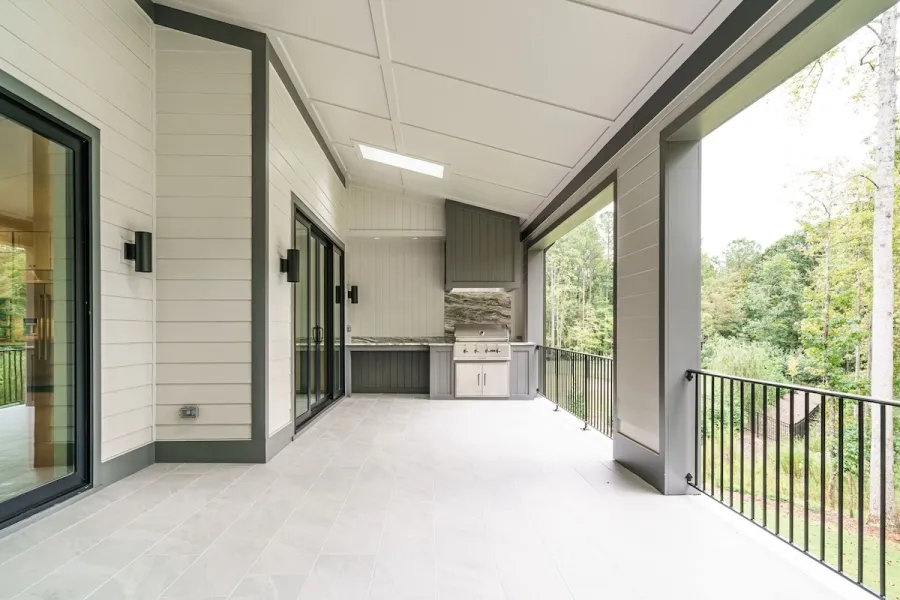 Zdjęcia zrealizowanych domów 18 – Projekt domu piętrowego o pow. 553 m², 4 Sypialnie — 34919R